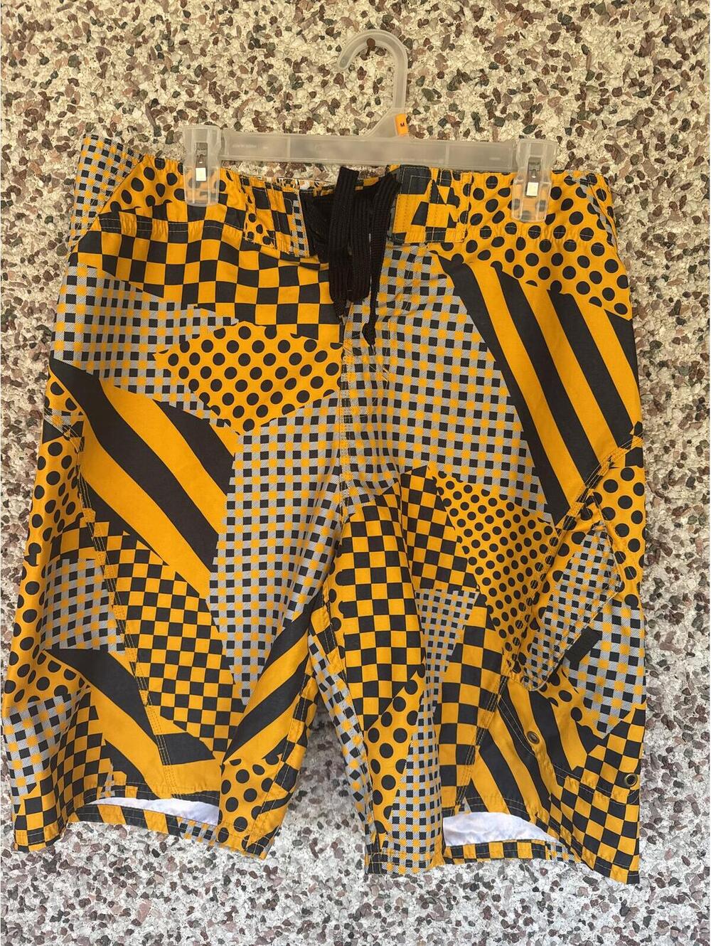 Vans Off The Wall Men's Board Shorts Size 32 Yellow Black Checker Mixed Print